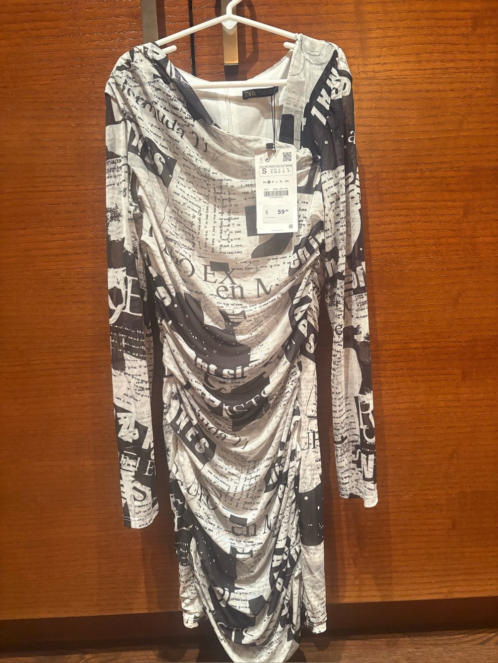 Zara Abstract Newspaper Print Draped Long Sleeve Dress Size S NWT
Black & White